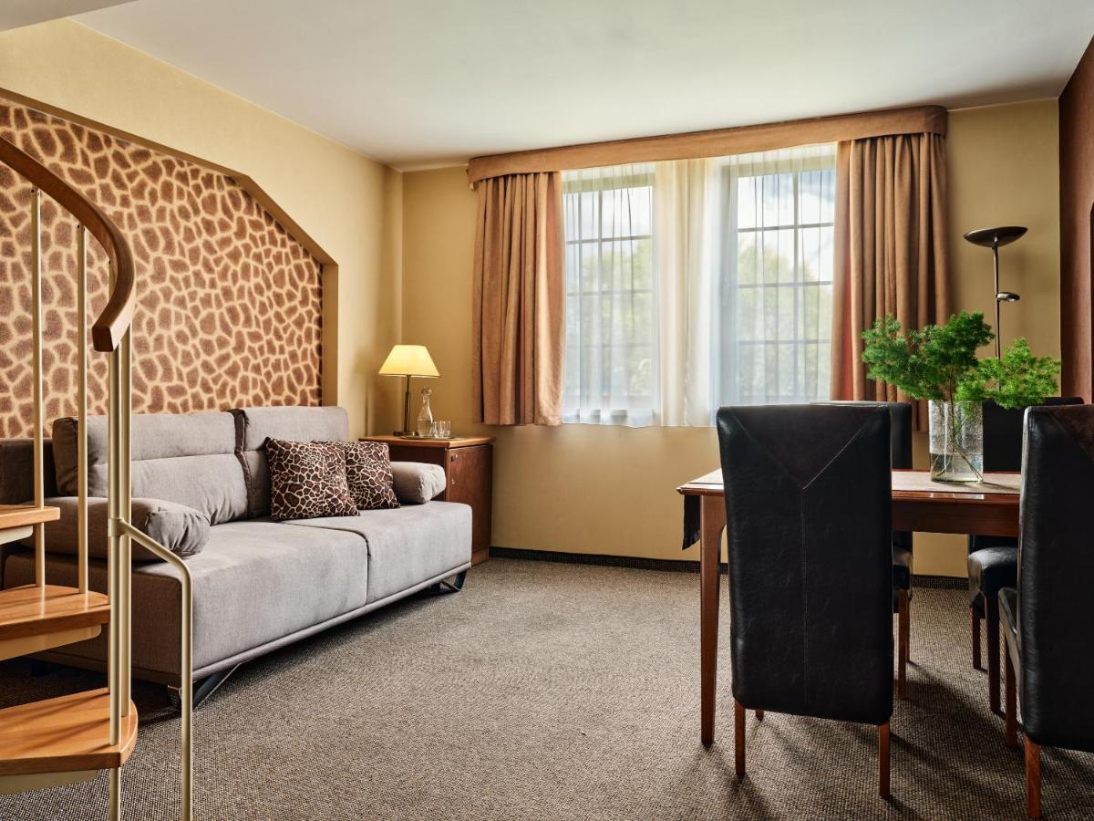 Hotel Great Polonia Krakow Airport - Ex Hotel Witek Modlniczka ภายนอก รูปภาพ