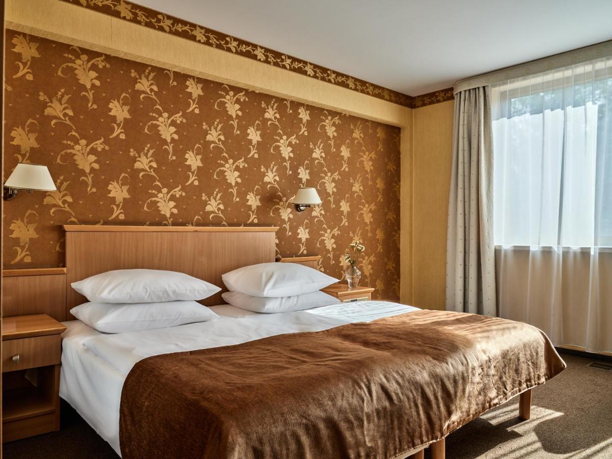 Hotel Great Polonia Krakow Airport - Ex Hotel Witek Modlniczka ภายนอก รูปภาพ