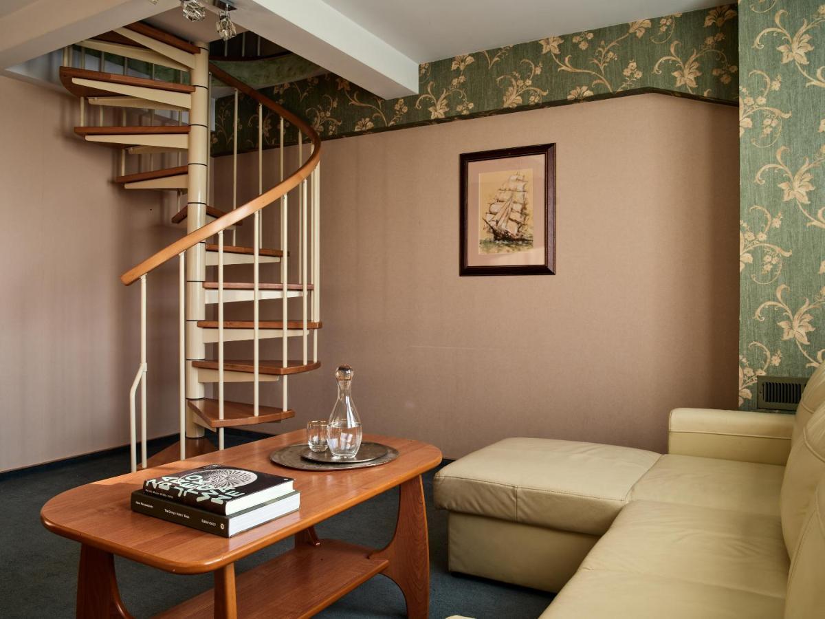Hotel Great Polonia Krakow Airport - Ex Hotel Witek Modlniczka ภายนอก รูปภาพ